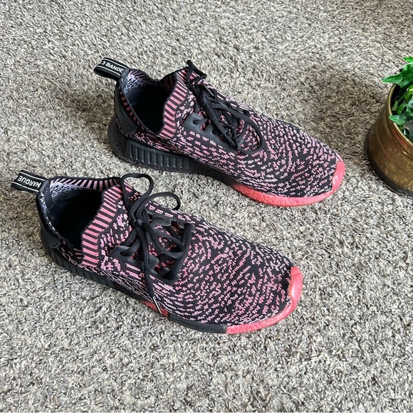Adidas NMD R1 Primeknit sneakers shoe men’s size US 12 red pink running athletic - Picture 3 of 9